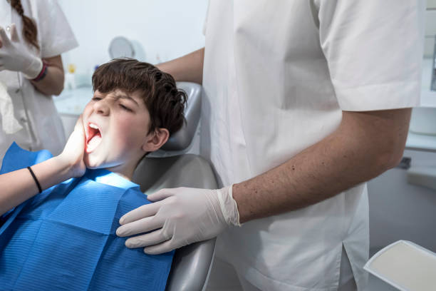 Best Emergency Dental Care for Broken or Chipped Teeth in Collinwood, TN